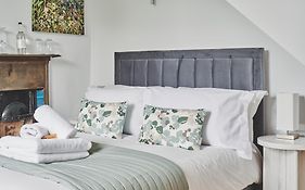The Lansdowne Guest House